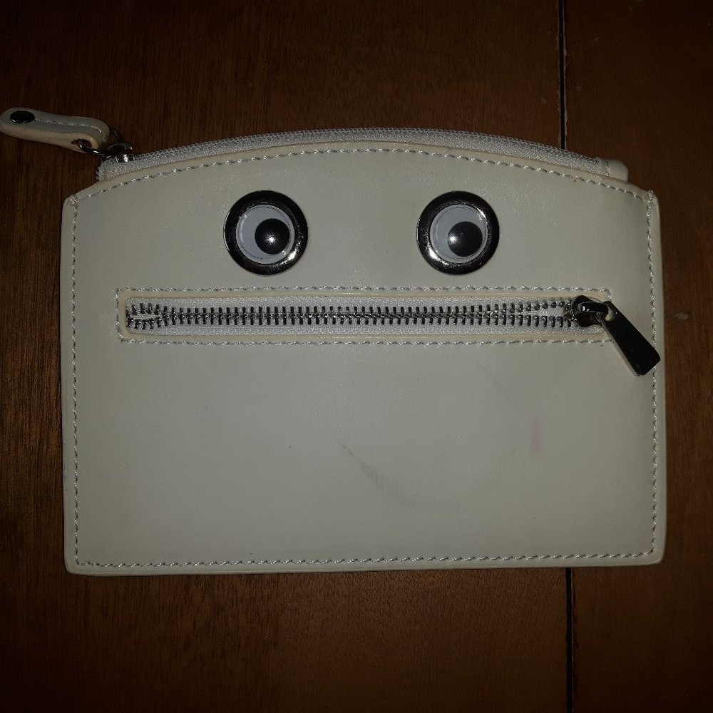 Googly eye pochette *FREE WITH PURCHASE*